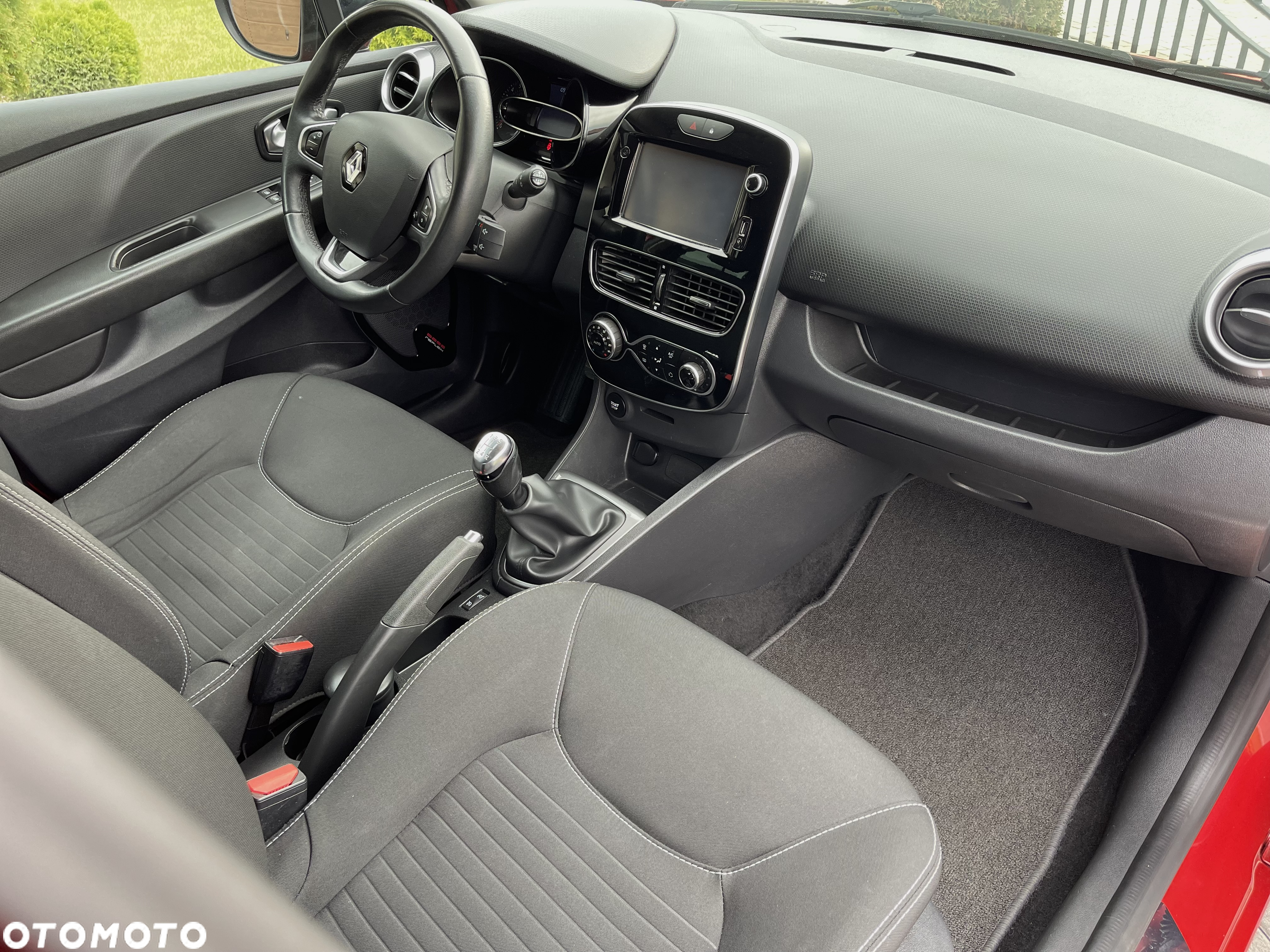 Renault Clio 0.9 TCe Limited - 16