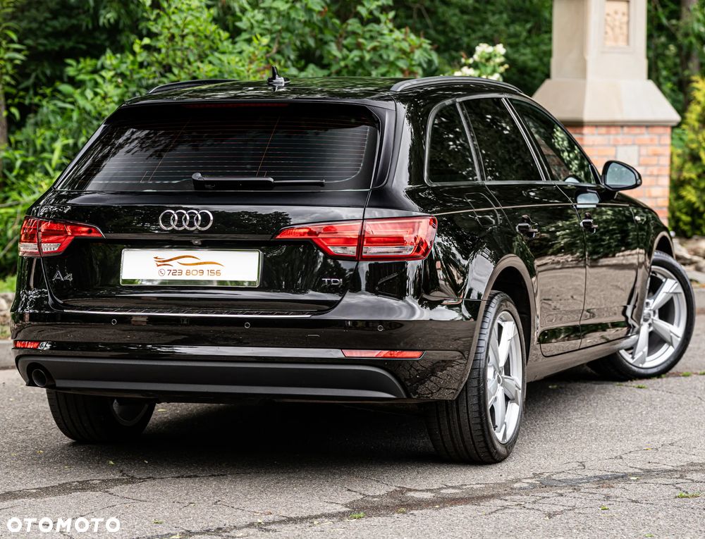 Audi A4 Avant 2.0 TDI Design - 4