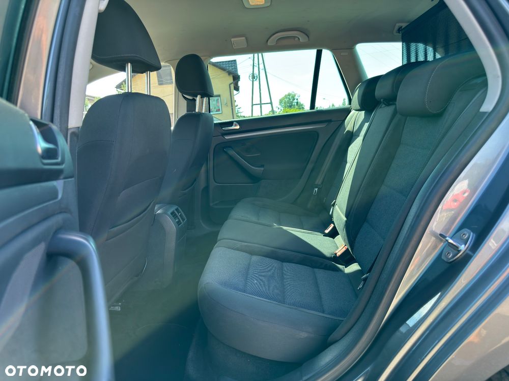 Volkswagen Golf 1.6 TDI DPF Style - 21