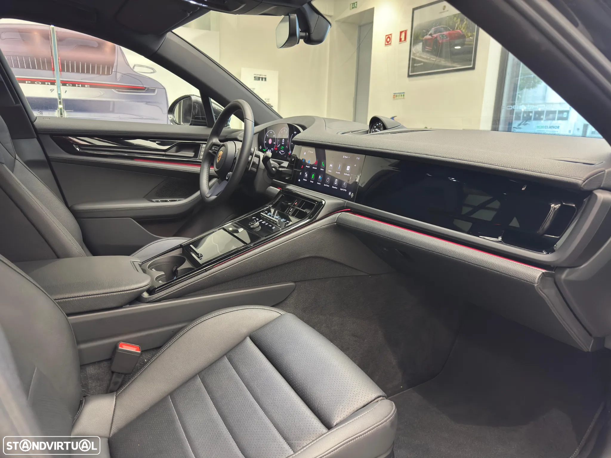 Porsche Panamera 4 E-Hybrid - 25