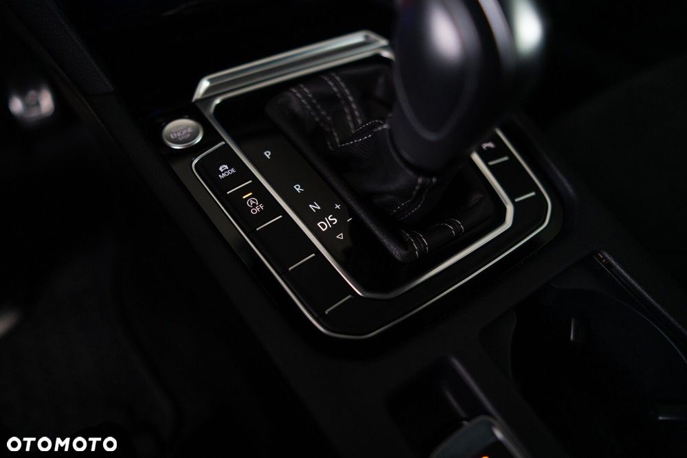 Volkswagen Arteon 2.0 TDI R-Line DSG - 13