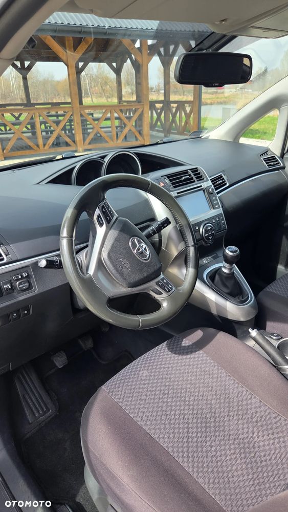 Toyota Verso 1.8 Premium - 2