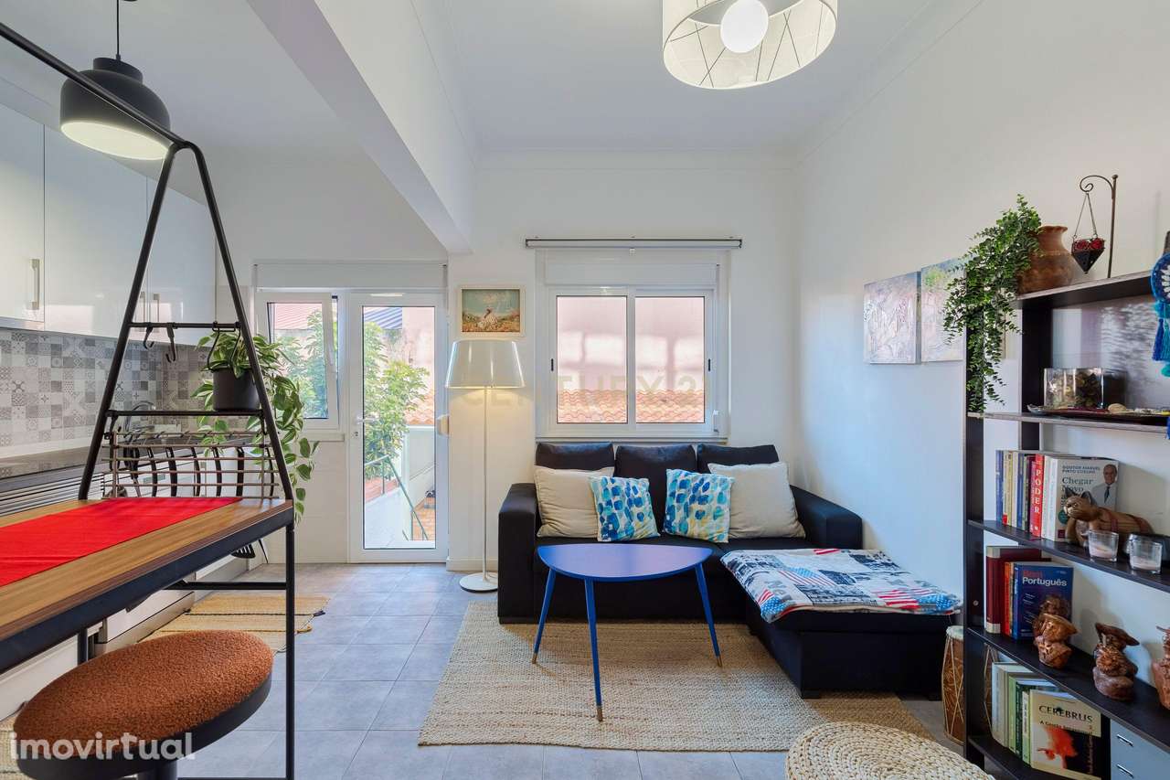 Apartamento T-0 convertido em T- 1 - Grande imagem: 3/25