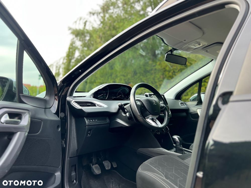 Peugeot 2008 PureTech 110 Stop&Start Business-Line - 32