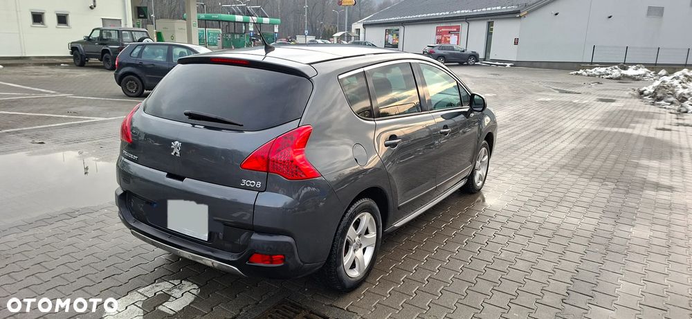 Peugeot 3008 1.6 Allure - 11