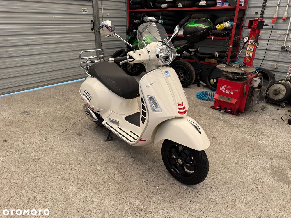 Vespa GTS - 1
