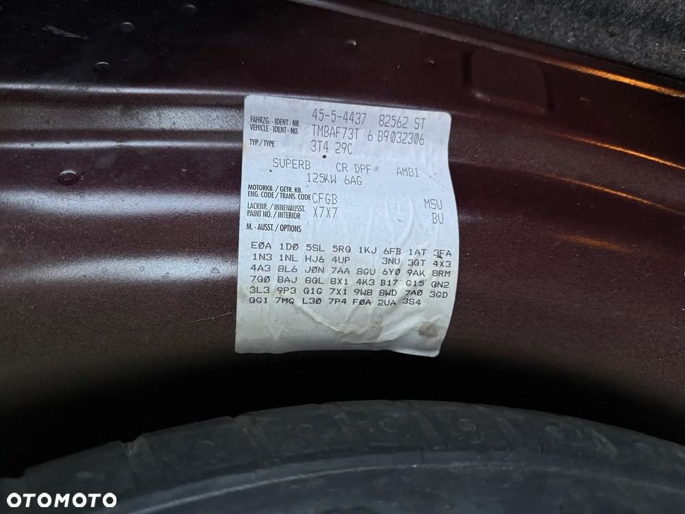 Skoda Superb 2.0 TDI Ambition DSG - 7