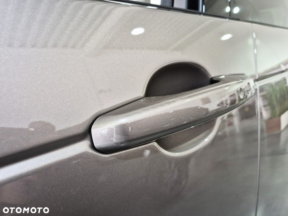 Land Rover Discovery - 14