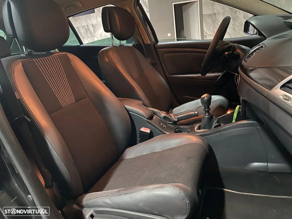 Renault Mégane 1.5 dCi Dynamique S - 12