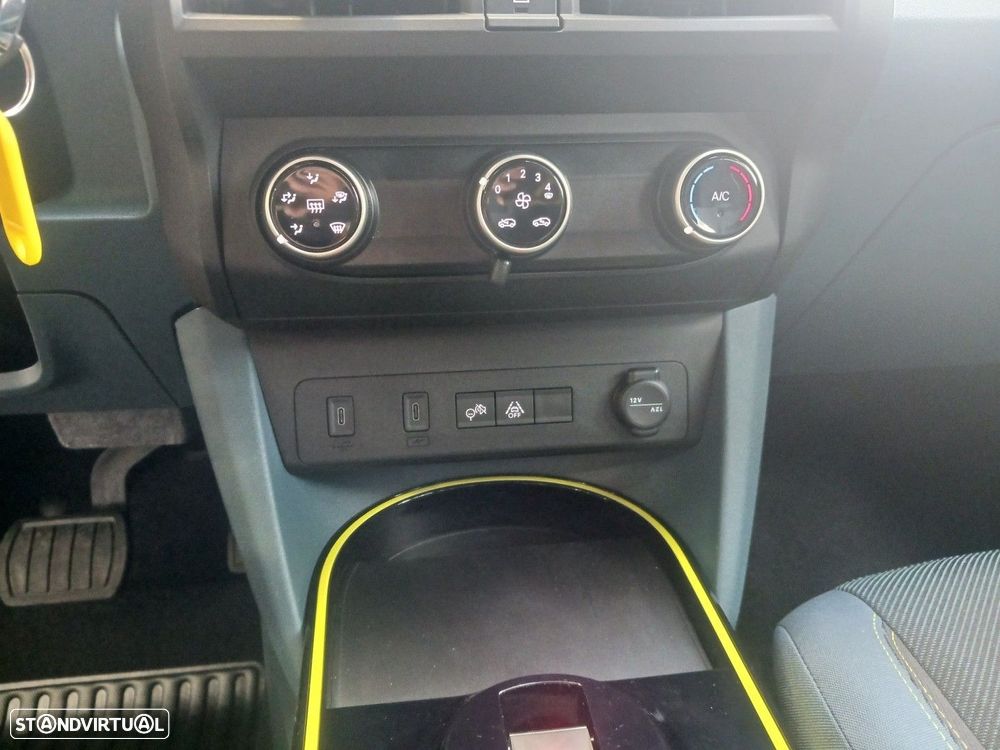 Fiat Grande Panda 1.2 Hybrid Icon eDCT - 18