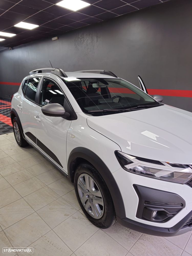 Dacia Sandero ver-1-0-eco--g-expression-bi--fuel - 2