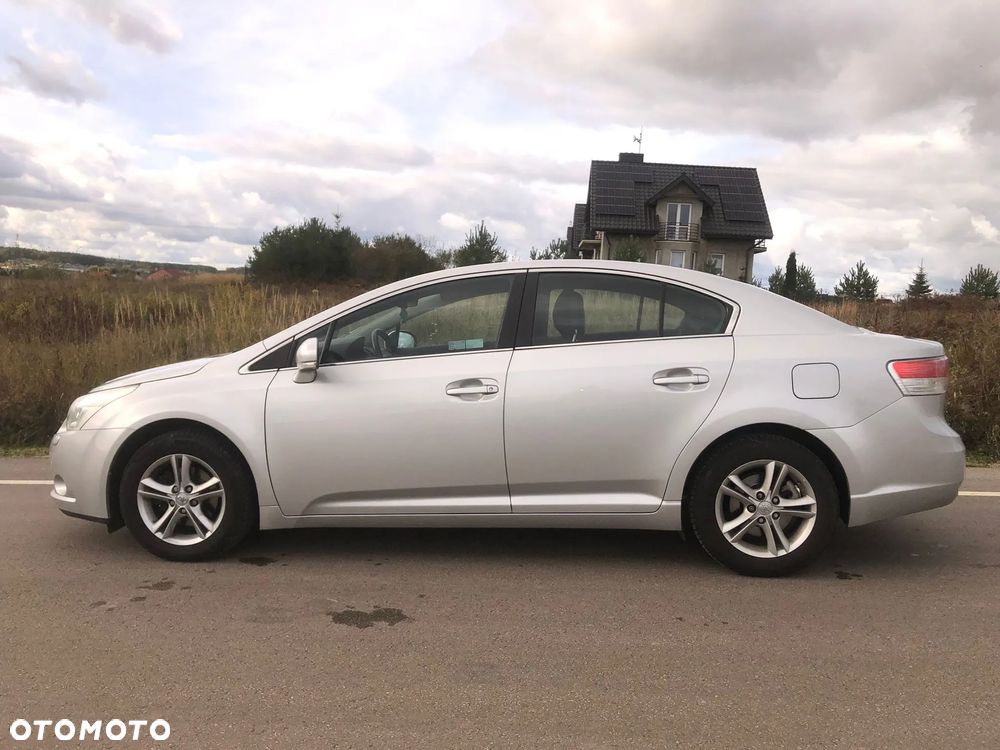 Toyota Avensis - 3