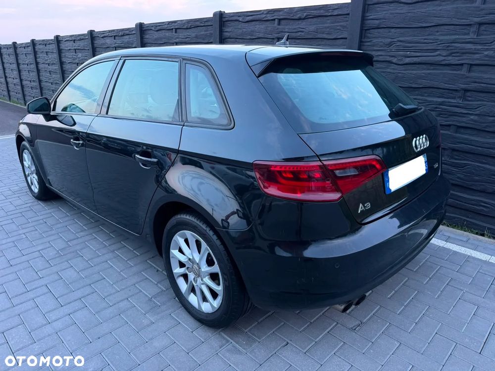 Audi A3 Sportback 2.0 TDI S tronic - 5