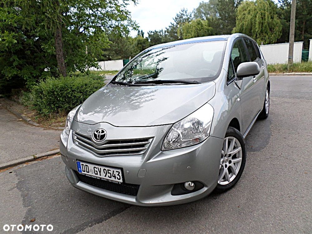 Toyota Verso 1.8 5-Sitzer Executive - 1