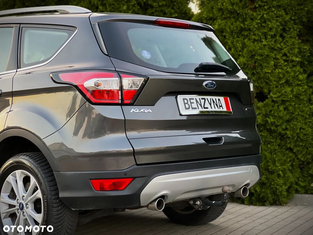 Ford Kuga 1.5 EcoBoost 2x4 Cool & Connect - 16