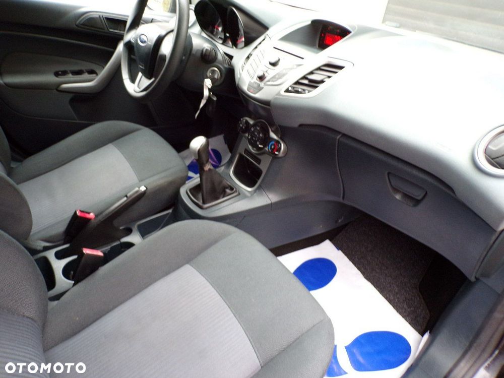 Ford Fiesta - 20