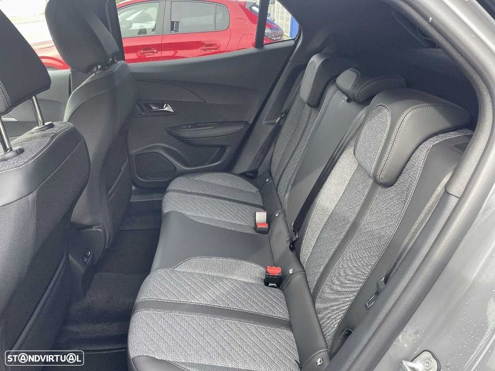 Peugeot 2008 1.2 PureTech Allure - 10