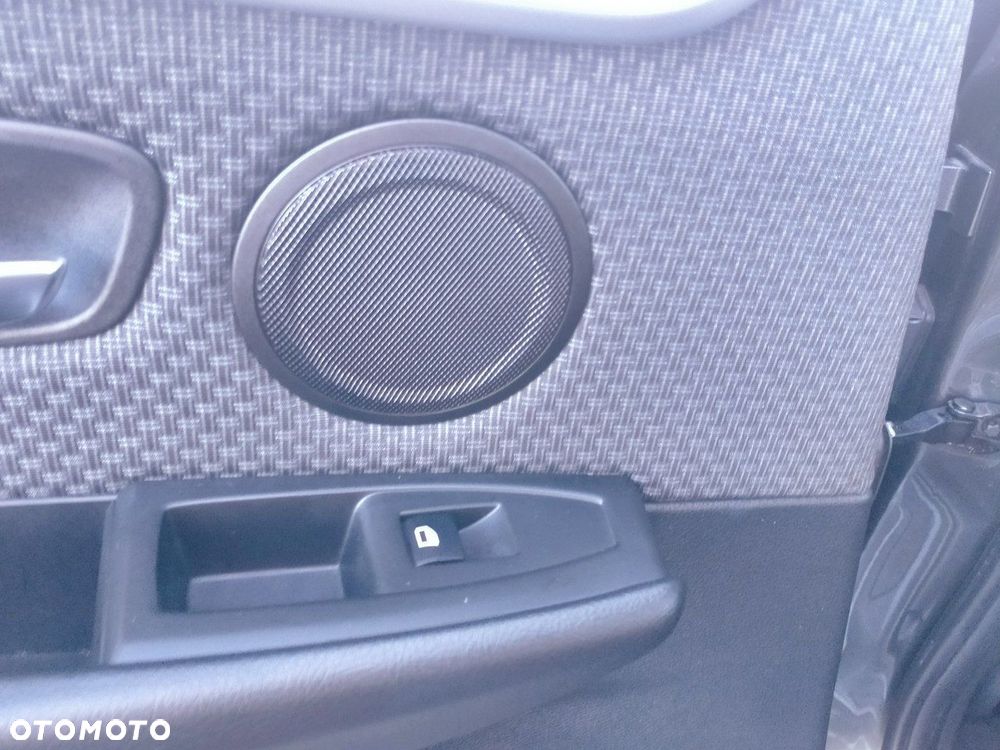 BMW Seria 2 218d Advantage - 13