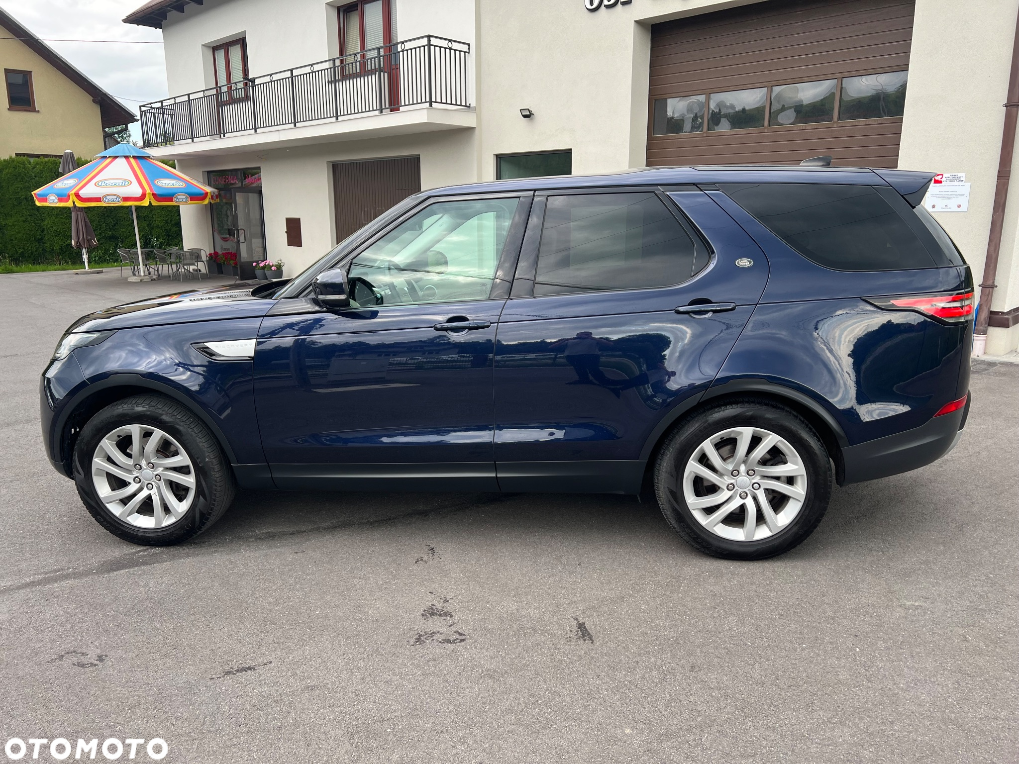 Land Rover Discovery V 2.0 SD4 HSE - 8