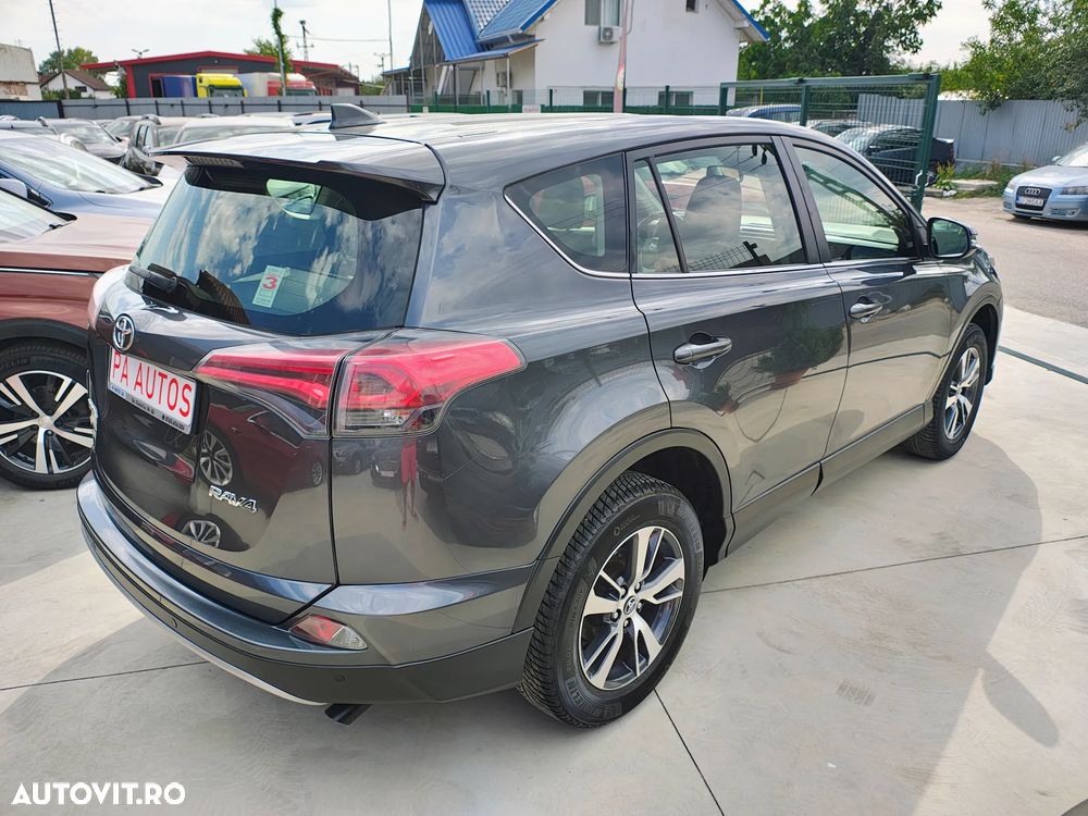 Toyota RAV4 2.0 D-4D 4x2 Start-Stop Executive - 5