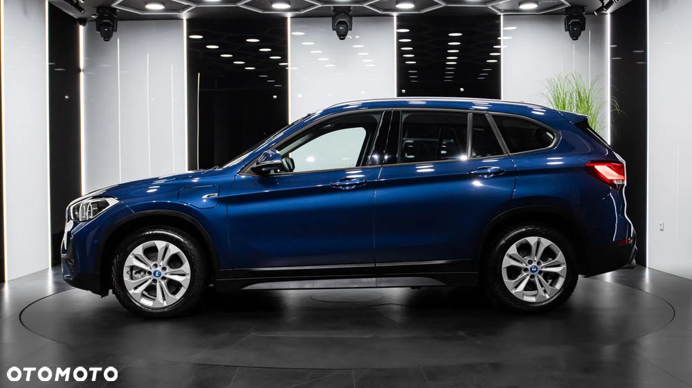 BMW X1 xDrive25e Advantage - 4