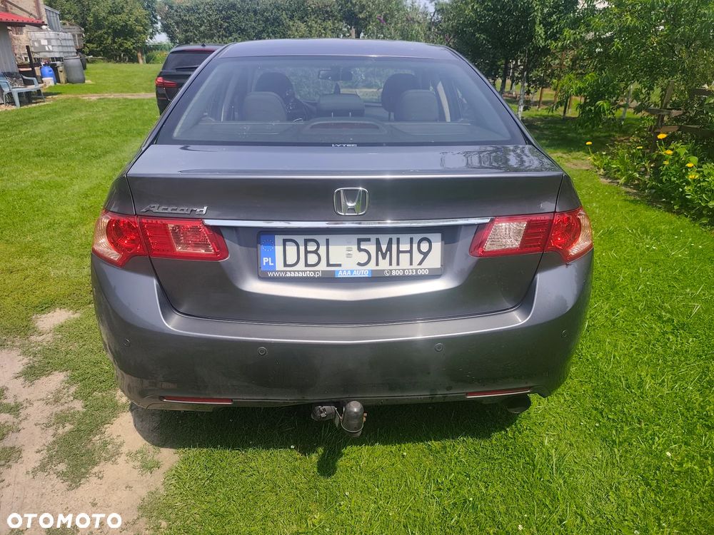 Honda Accord - 2