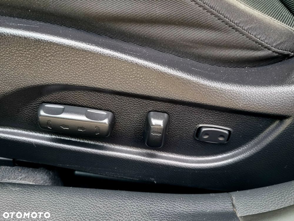 Hyundai i40 i40cw 1.7 CRDi Fifa World Cup Edition - 12