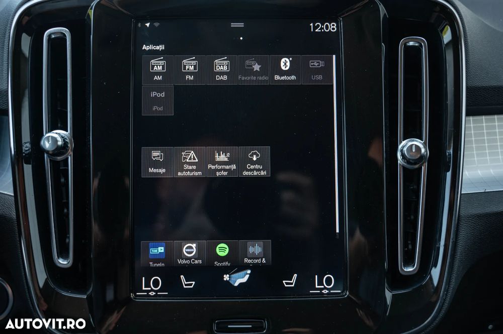 Volvo XC 40 - 27
