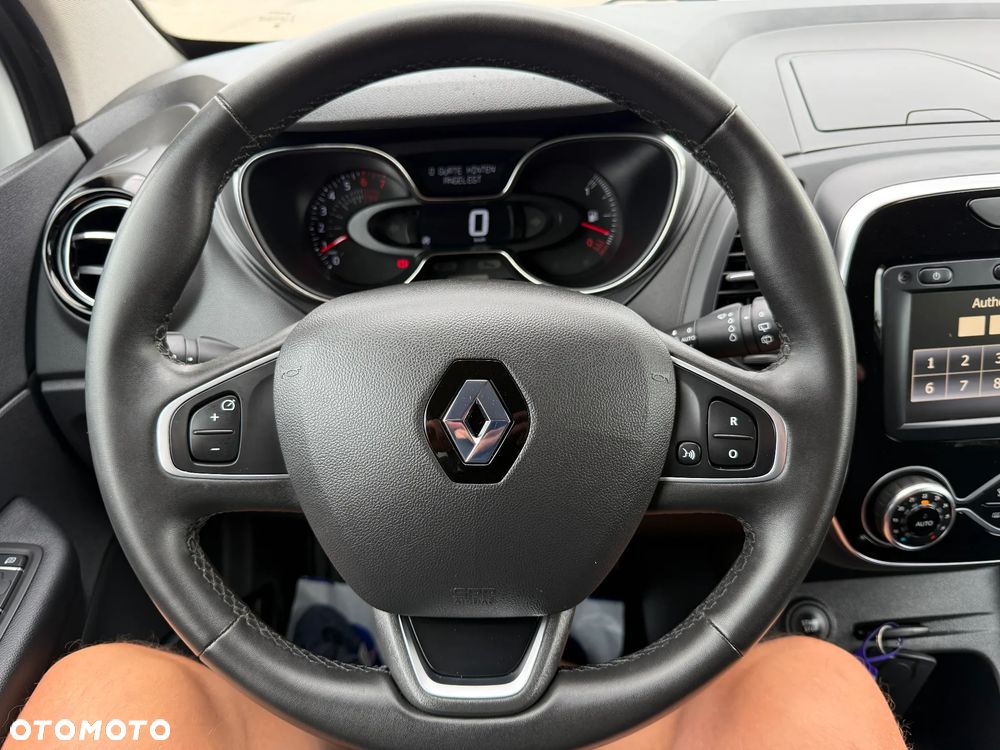Renault Captur - 28