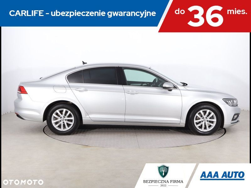 Volkswagen Passat - 7