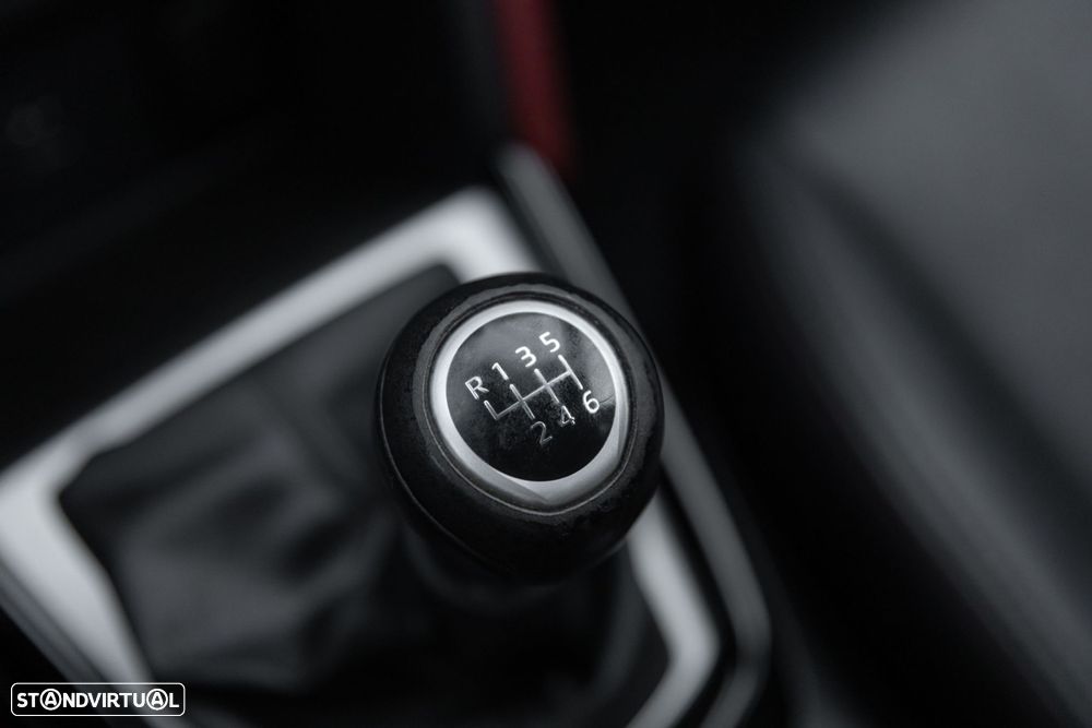 Mazda CX-3 SKYACTIV-D 105 FWD Sports-Line - 40