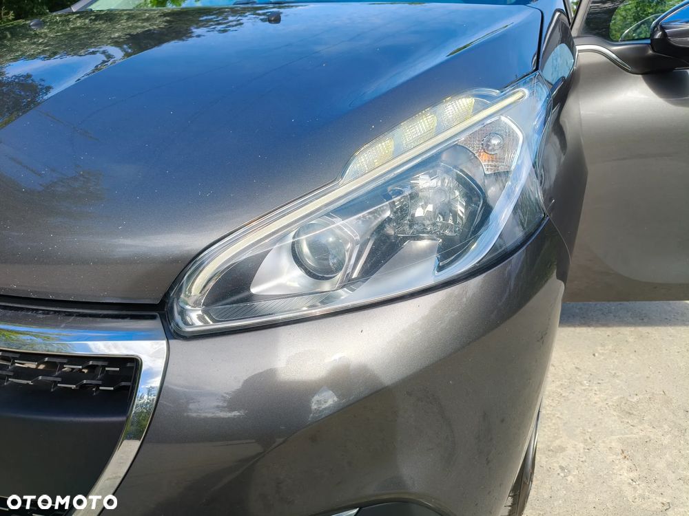 Peugeot 208 Blue-HDi 100 Stop&Start Allure - 21