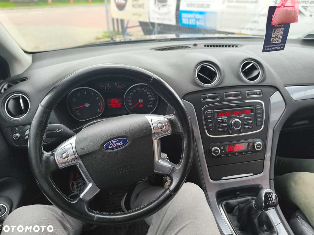 Ford Mondeo - 8