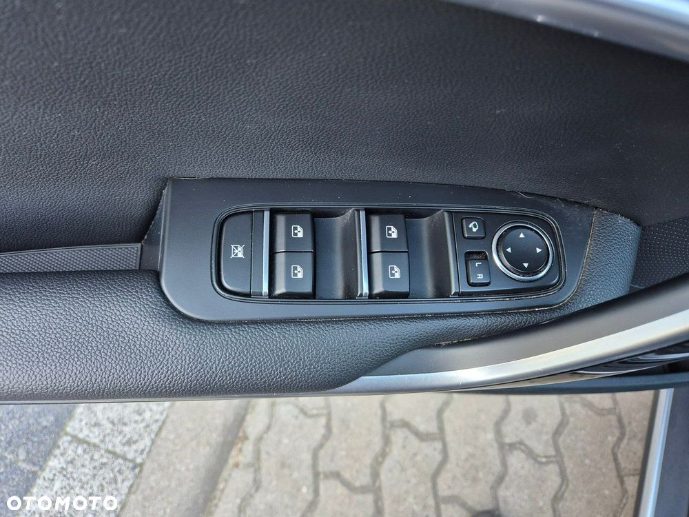 Kia XCeed - 10