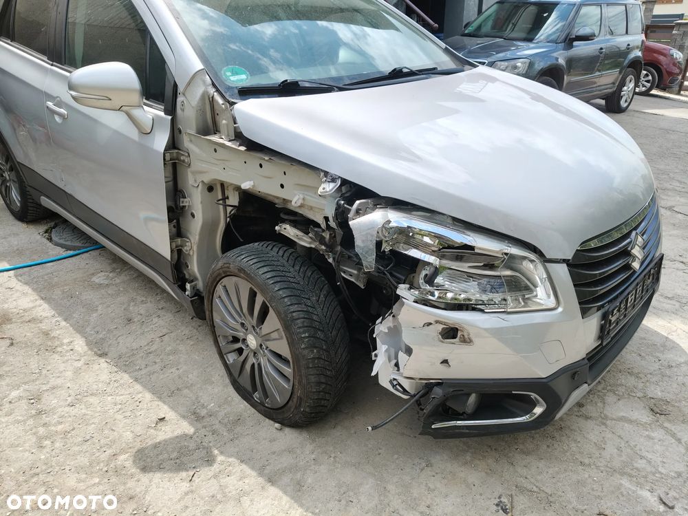 Suzuki SX4 S-Cross 1.6 VVT 4x2 limited+ - 6