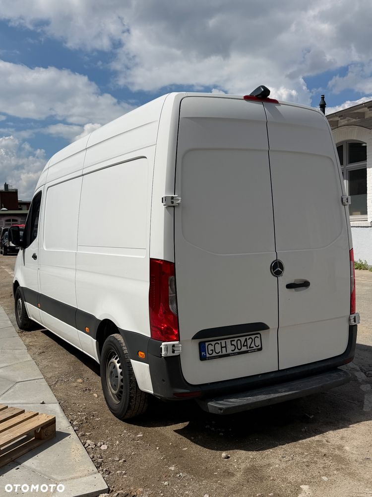 Mercedes-Benz SPRINTER - 11