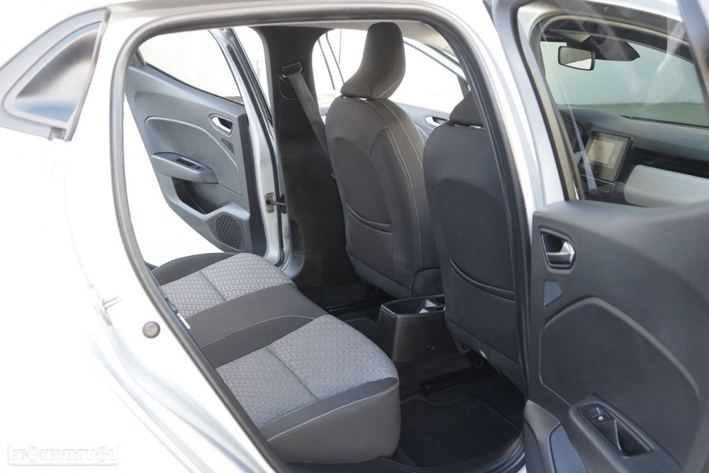 Renault Clio 1.0 TCe Evolution Bi-Fuel - 22