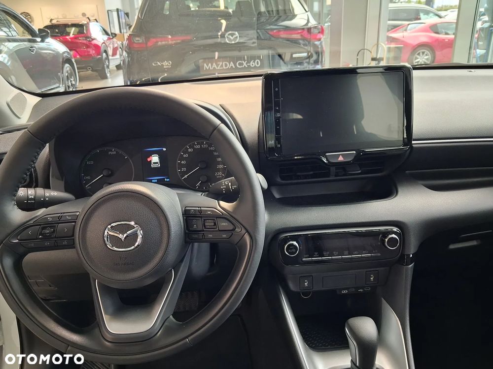 Mazda 2 Hybrid - 5