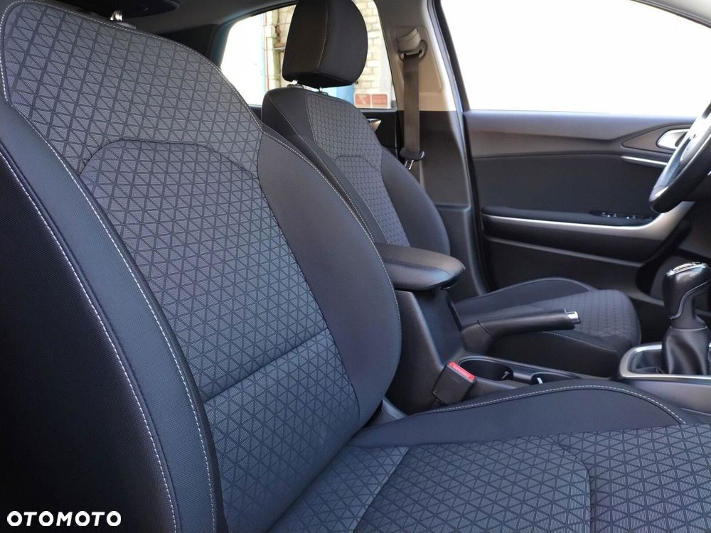 Kia XCeed 1.4 T-GDI L Business Line - 27