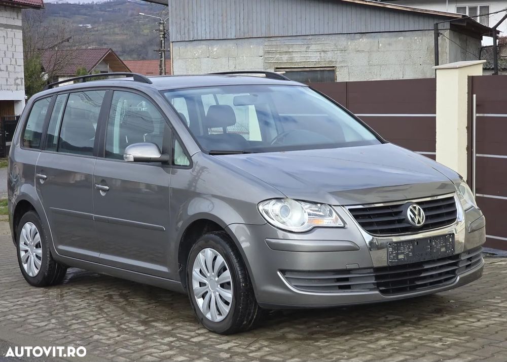 Volkswagen Touran 2.0 TDI DPF Comfortline - 1