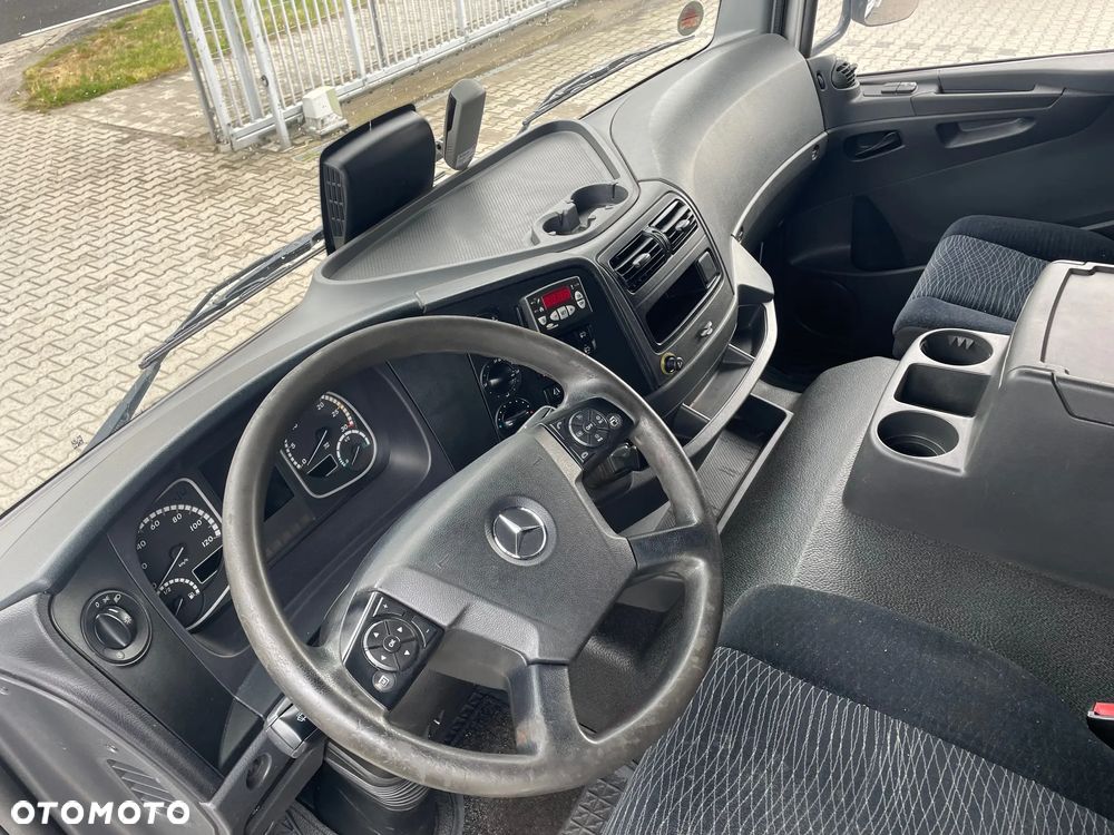 Mercedes-Benz ATEGO 1227 CHŁODNIA HAKOWA / HAKÓWKA - 10