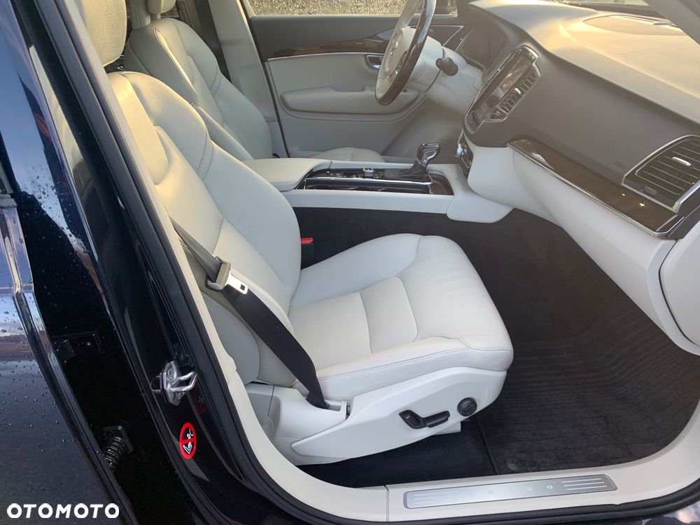 Volvo XC 90 T6 AWD Momentum 7os - 16