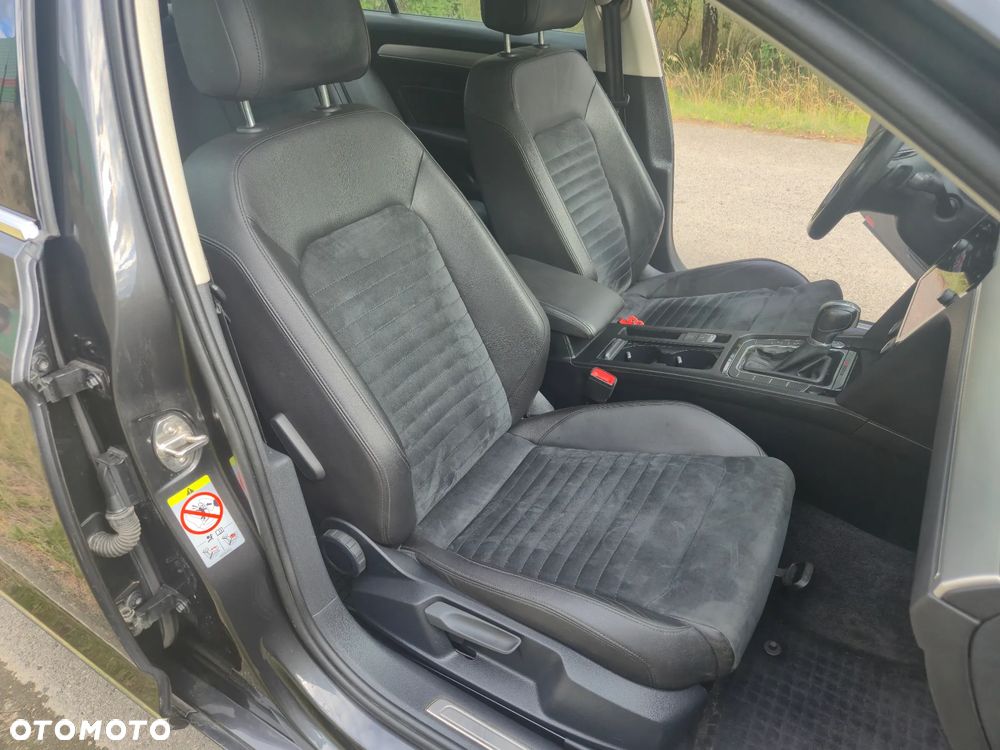 Volkswagen Passat - 36