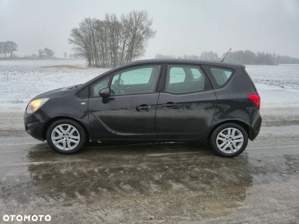 Opel Meriva - 11