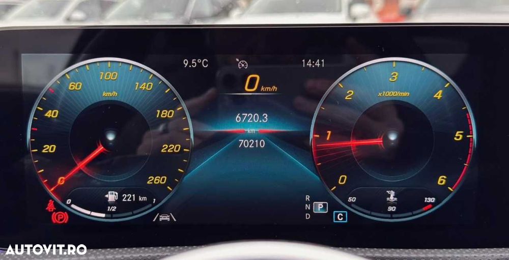 Mercedes-Benz CLA - 27