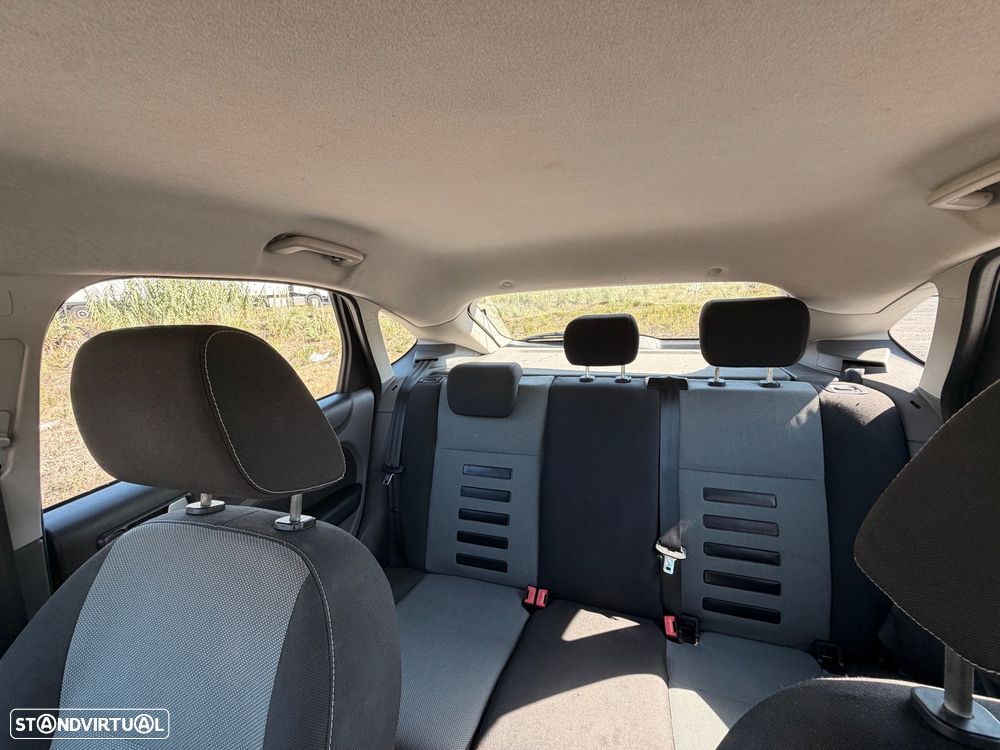 Ford Focus 1.6 TDCi ECOnetic - 8