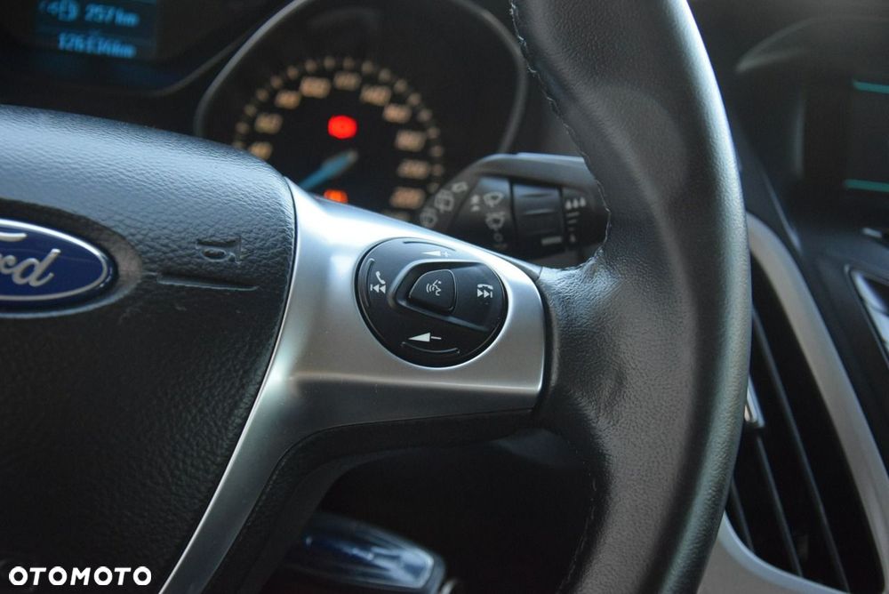 Ford Focus 1.6 TDCi DPF Start-Stopp-System SYNC Edition - 35