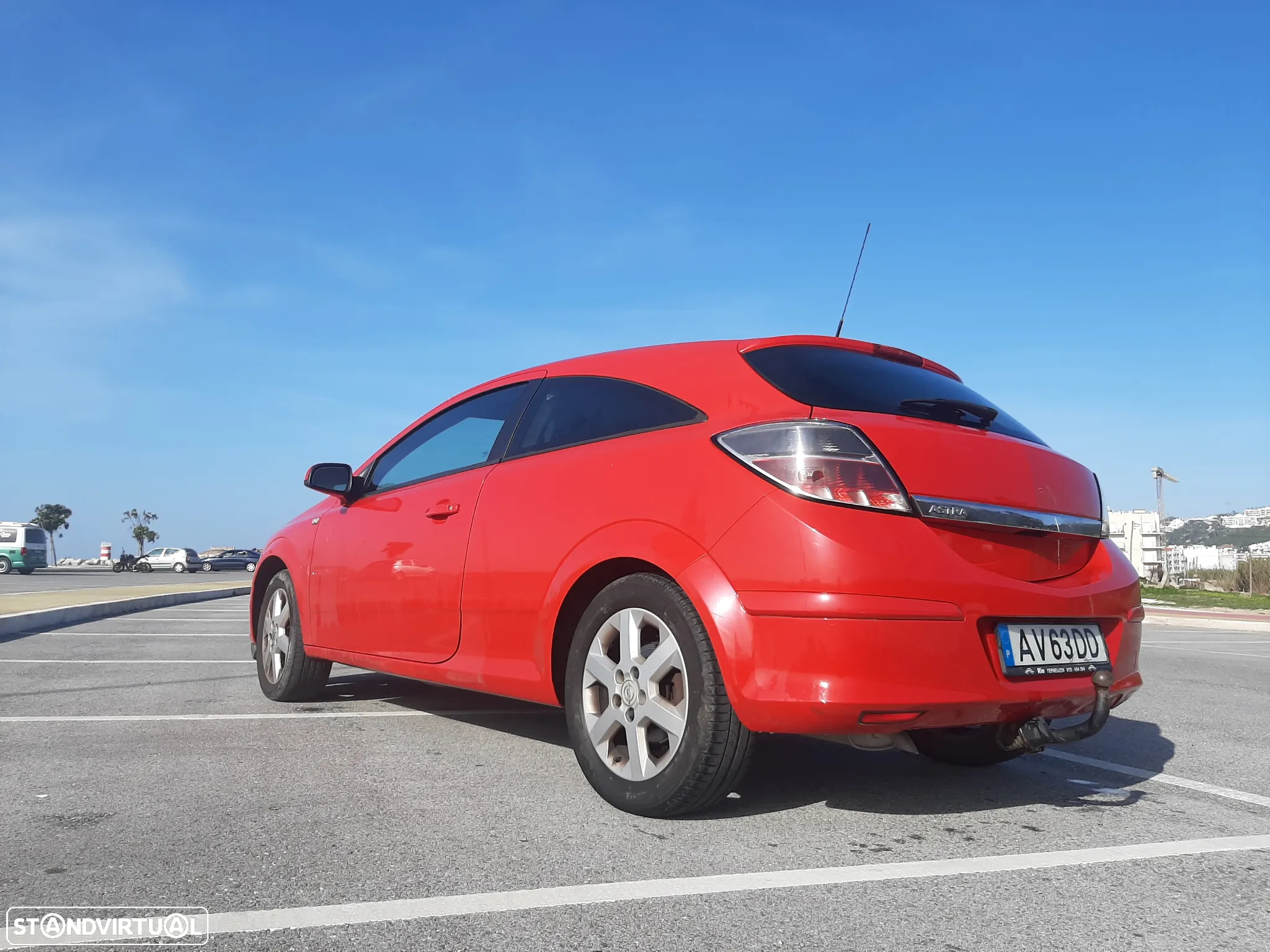 Opel Astra GTC 1.6 - 4