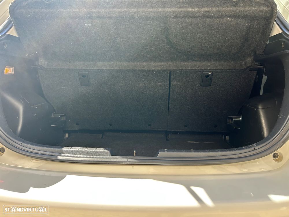 Toyota Yaris 1.0 VVT-i Comfort +PS Style +P.Techno - 24