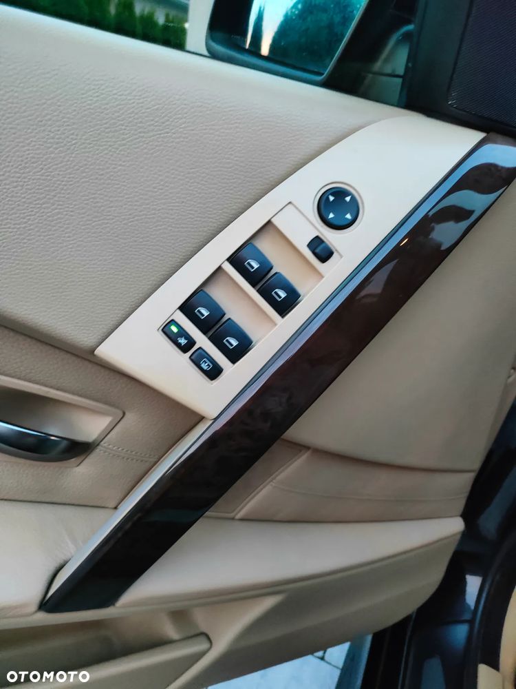 BMW Seria 5 - 22